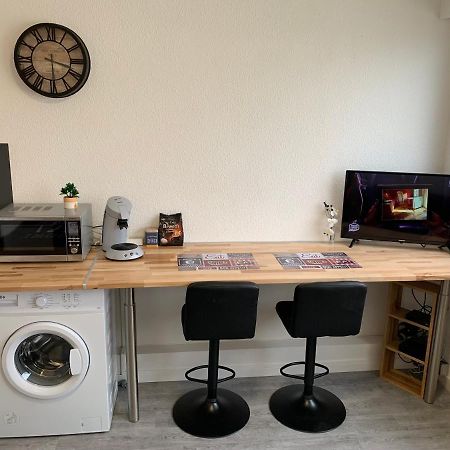 Studio Entierement Renove Avec Parking Gratuit سان نازير المظهر الخارجي الصورة